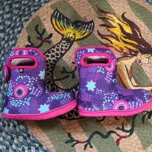 NWOT Purple and Pink Baby Bogs